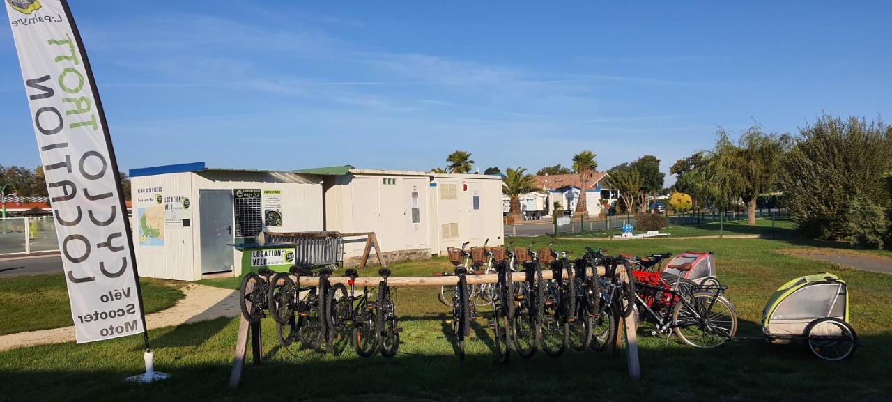 Mobilhome 2Ch Climatise-Terrasse Fermee-4 Velos-Camping 4 Etoiles Les Charmettes Les Mathes Luaran gambar
